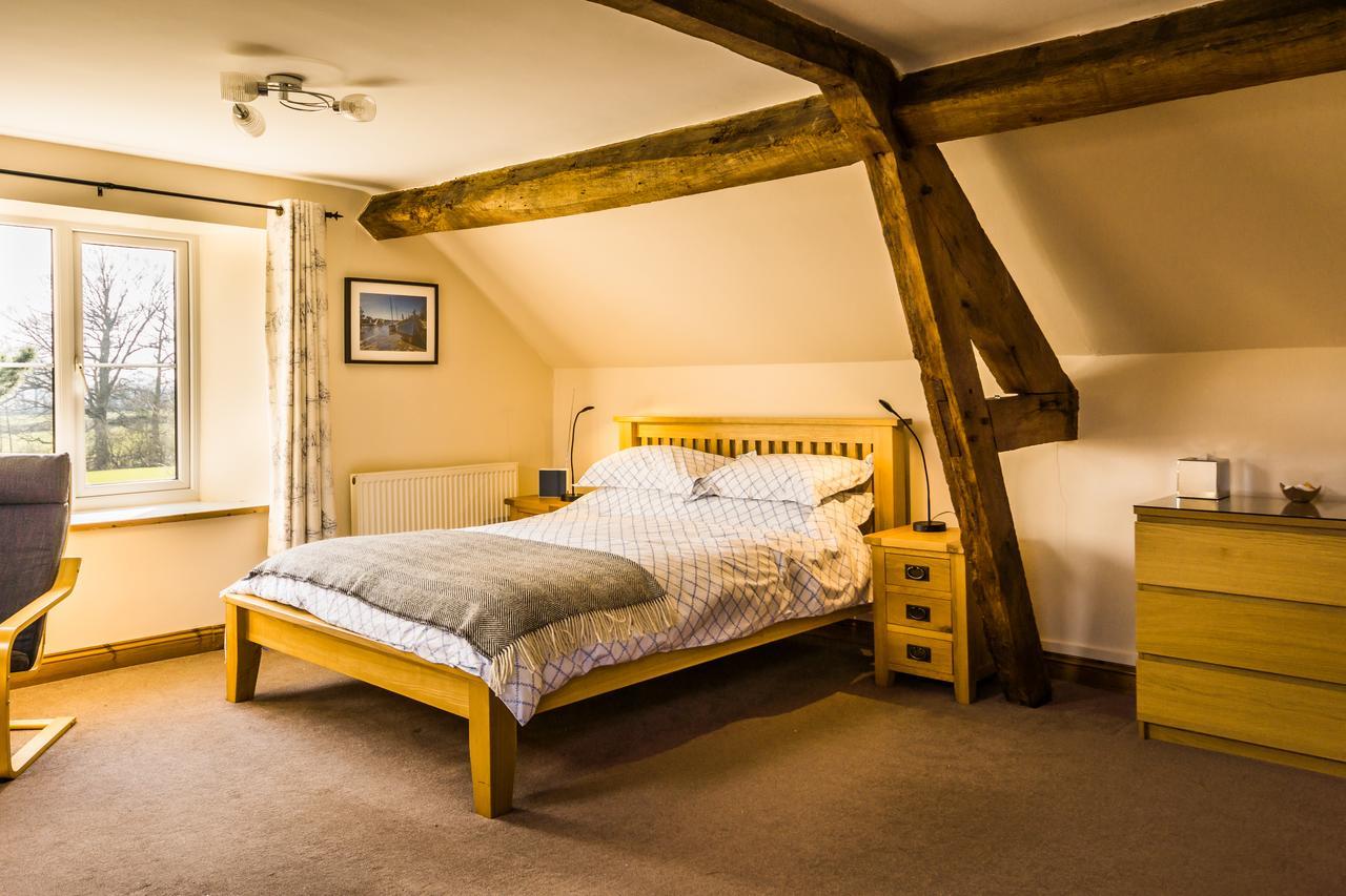 レオミンスター Hills Farm Bed & Breakfast エクステリア 写真