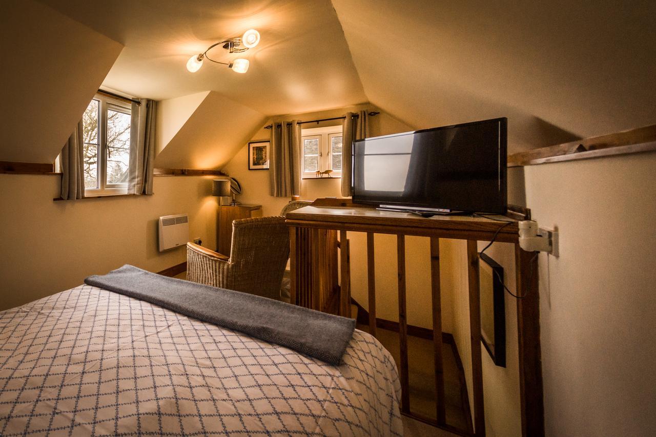 レオミンスター Hills Farm Bed & Breakfast エクステリア 写真