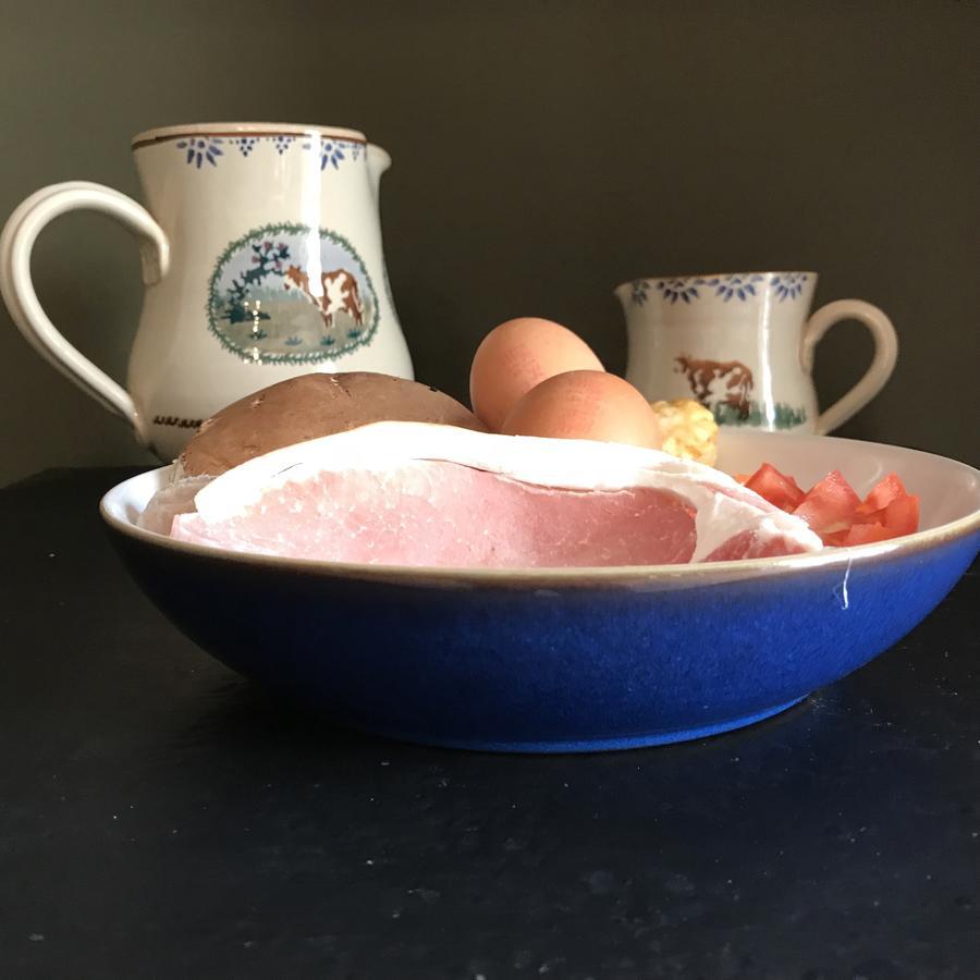 レオミンスター Hills Farm Bed & Breakfast エクステリア 写真